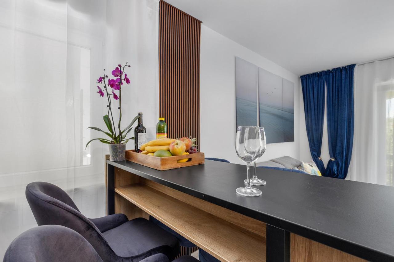 Romeo&Julia- Newly Refurbished Apartment Near Medulin โปแมร์ ภายนอก รูปภาพ