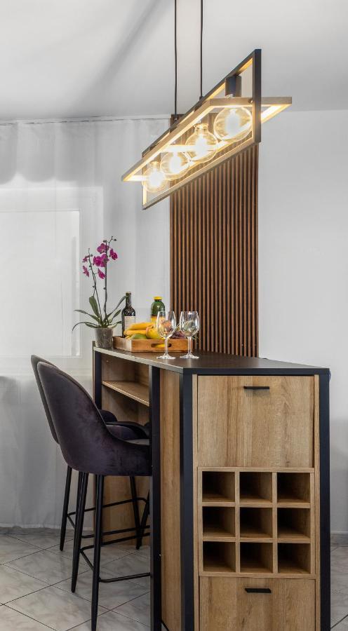 Romeo&Julia- Newly Refurbished Apartment Near Medulin โปแมร์ ภายนอก รูปภาพ